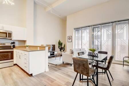 Cozysuites - 1Br With Direct Skybridge Access #1 Indianapolis Eksteriør billede