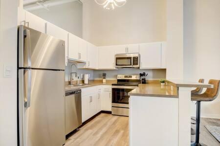 Cozysuites - 1Br With Direct Skybridge Access #1 Indianapolis Eksteriør billede